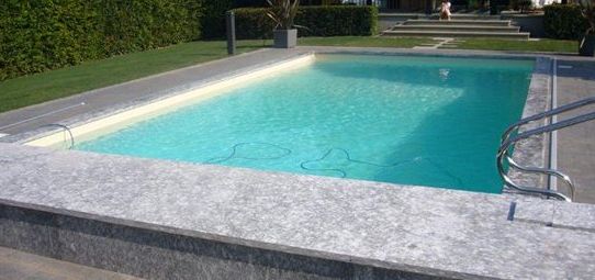 Piscina a Skimmer